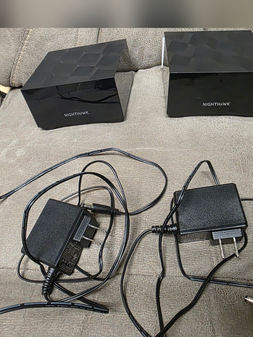 NETGEAR - Nighthawk AX3000 Mesh WiFi 6 System with Router + 1 Satellite Extender - Picture 2 of 4